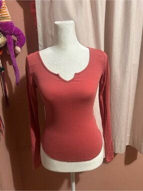 Old Navy Coral Ribbed Long-Sleeve Notch-Neck Top